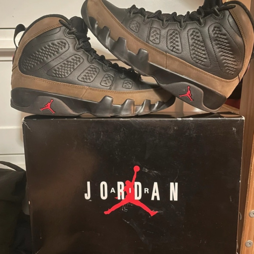 Size 8.5 - Air Jordan 9 Retro 2012 Olive